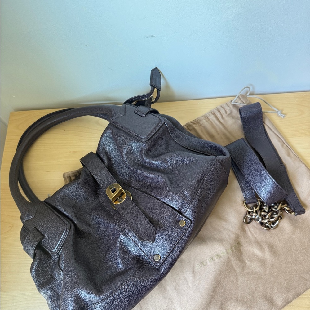 Burberry Brown Buffalo Leather Shoulder Bag with Ruffled Detailing - Picture 3 of 10